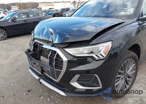 2022 Audi Q3 Premium Plus 40 Tfsi Quattro Tiptronic z USA, uszkodzony, nr VIN WA1BUCF3XN1014662